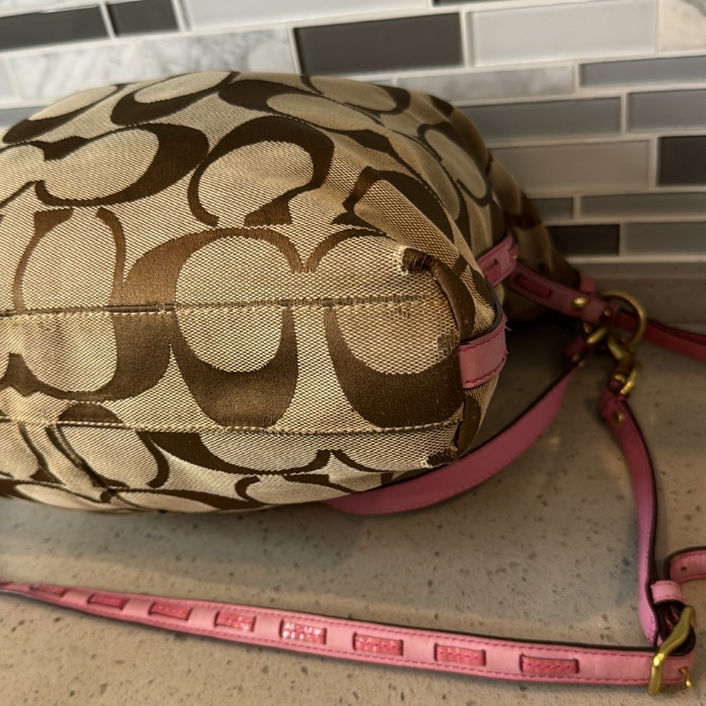 COACH - 2009 Crossbody/Shoulder Bag - Picture 8 of 13